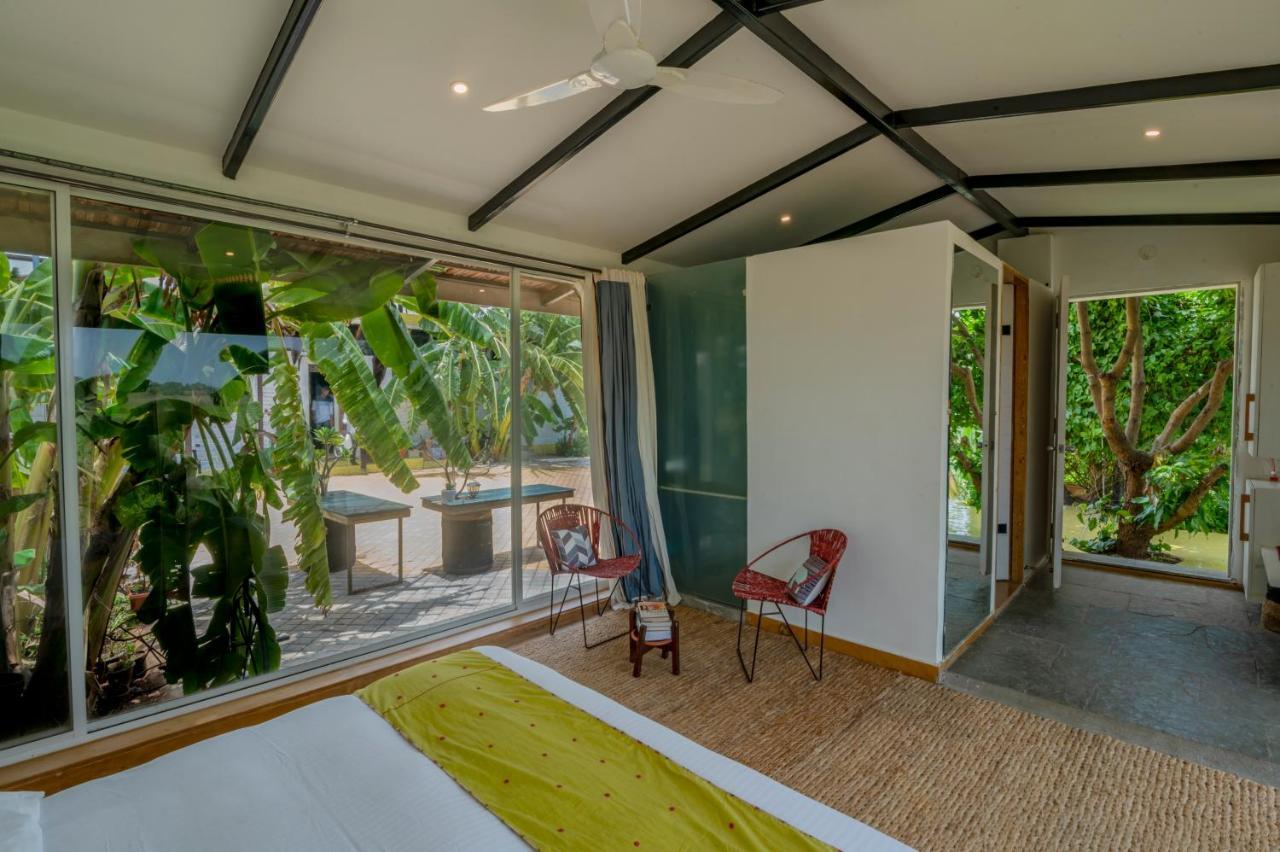 Saffronstays Onellaa, Nashik - Infinity Pool Villa Surrounded By A Vineyard מראה חיצוני תמונה
